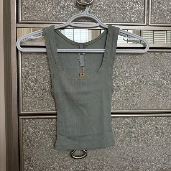 Skims Cotton Rib Tank - Picture 4 of 7
